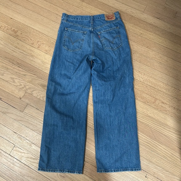 Levi High Waisted Straight - Picture 3 of 3